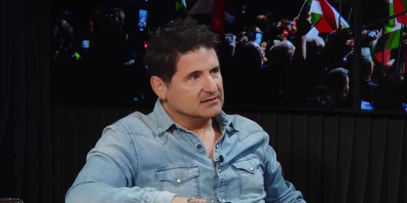 Hajdú Péter összeköltözne Orbán Viktorral