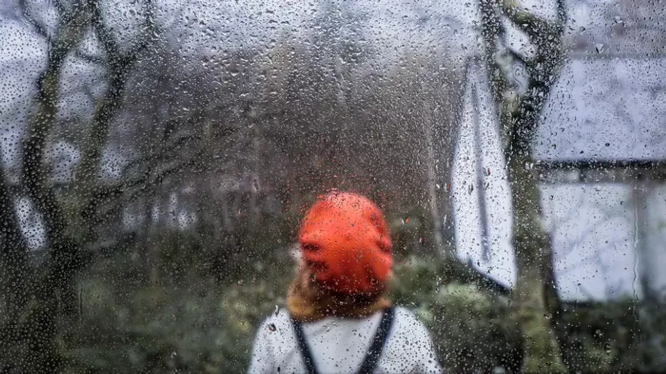 Esernyőket elő! Csapadékos, de napos időjárás várható