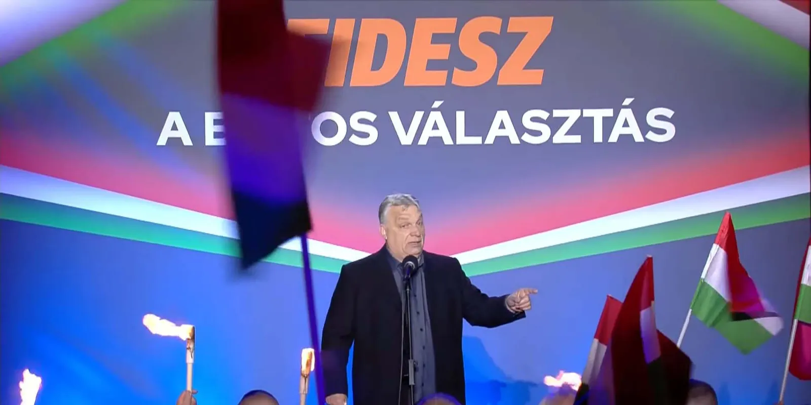 Orbán Viktor: Nem hagyjuk magunkat zsarolni