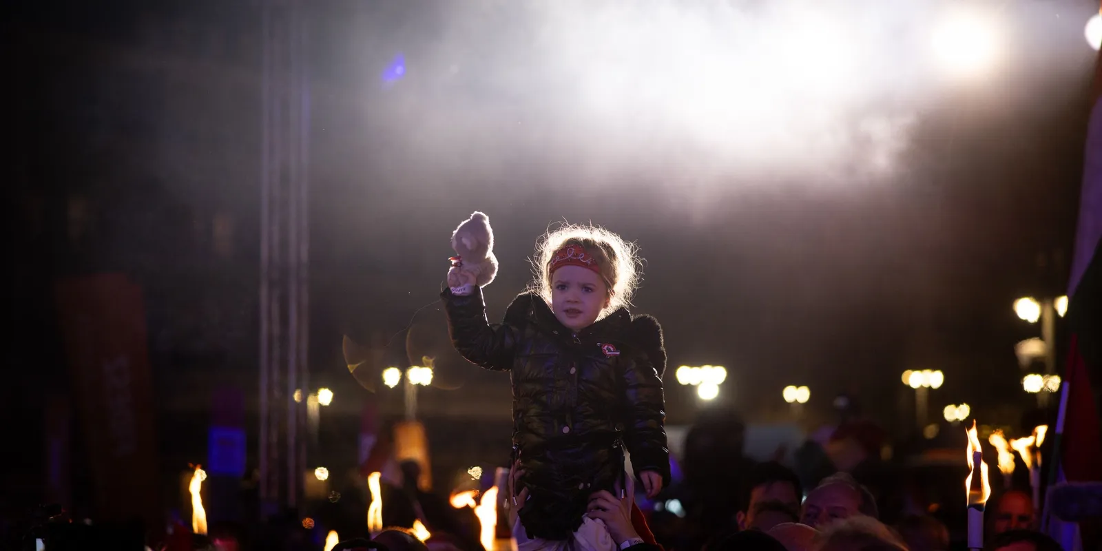 Macival integetett a kaposvári kislány Orbán Viktornak