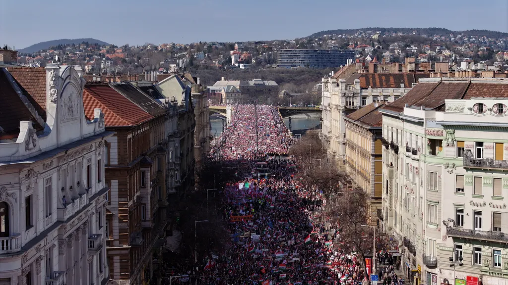 2026.03.15 _Békemenet