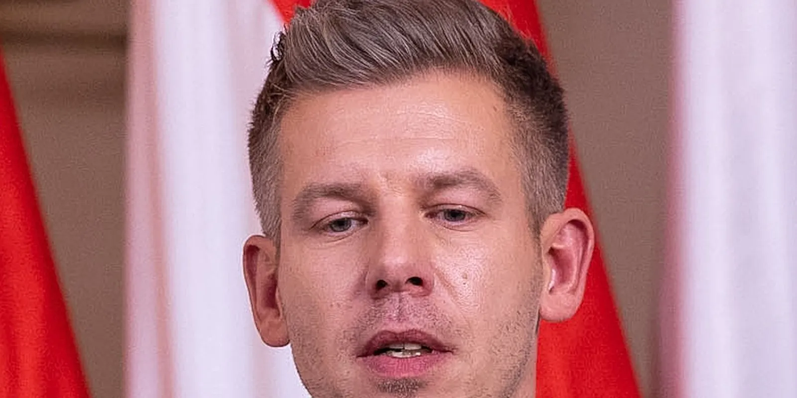 Bonyhádon is gyér az érdeklődés Magyar Péter iránt - Mutatjuk a drónfelvételeket!