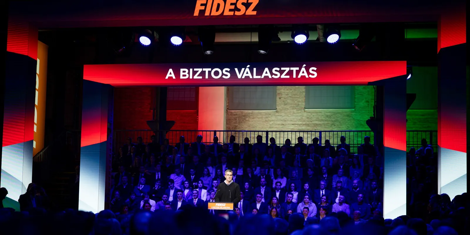 Három kulcskörzetben is vezet a Fidesz