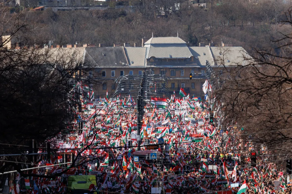 2026.03.15 _Békemenet