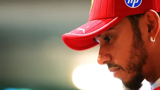 "Nehéz elképzelni..." - Baljós figyelmeztetést kapott Lewis Hamilton a világbajnoki álmairól