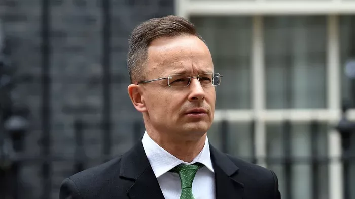 Szijjártó Péter is felszólal a pénteki tüntetésen