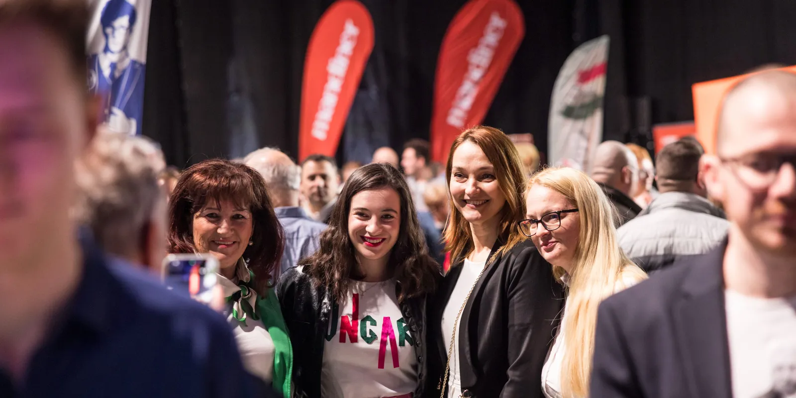 Orbán Viktor: A valaha volt legnagyobb Háborúellenes Gyűlés!