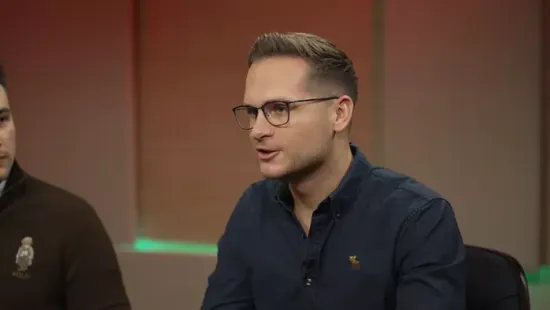 Deák Dániel: A 444-es ma is házhoz ment a pofonért!