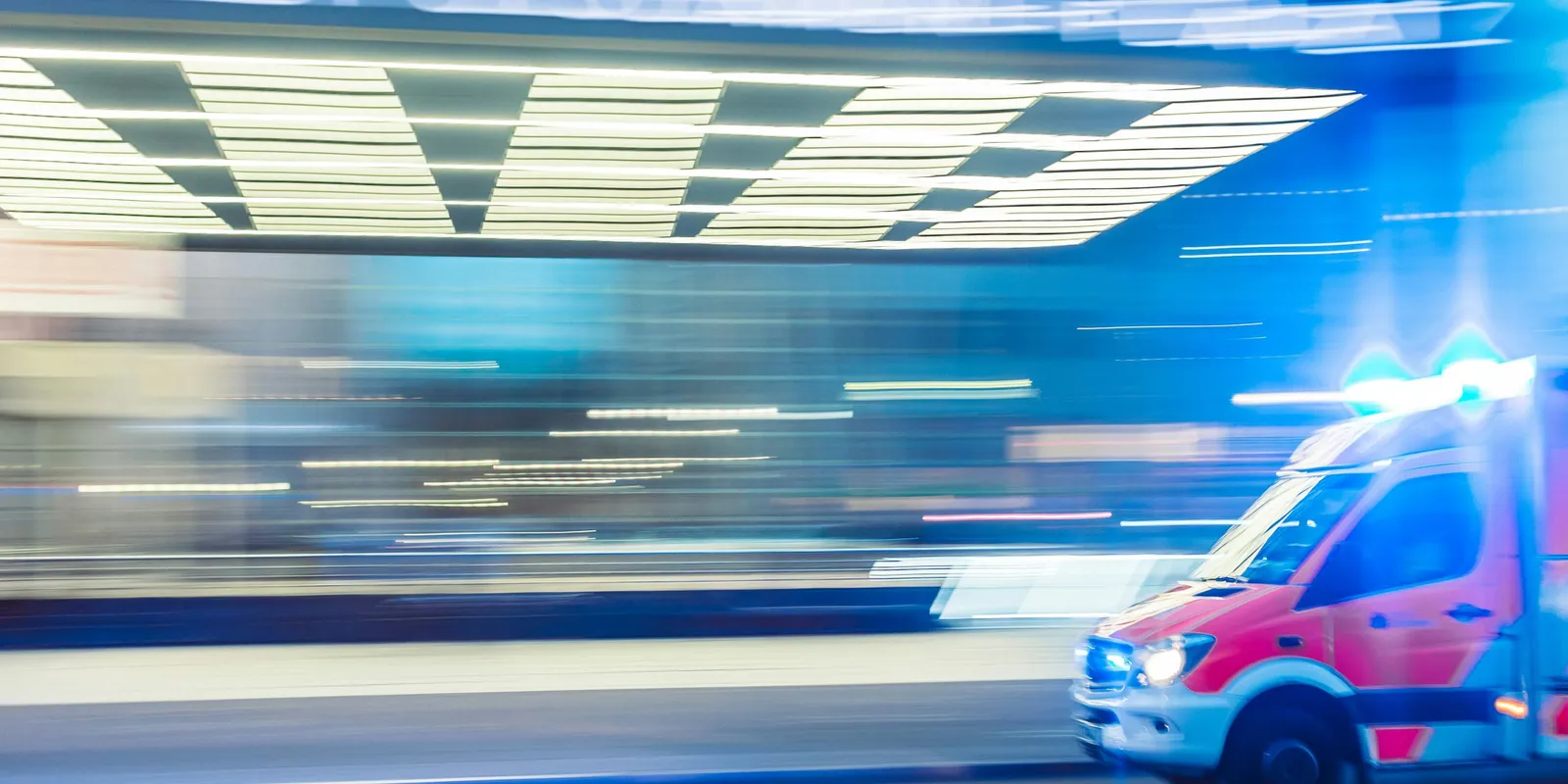 Baleset az M5-ösön, rohantak a mentők