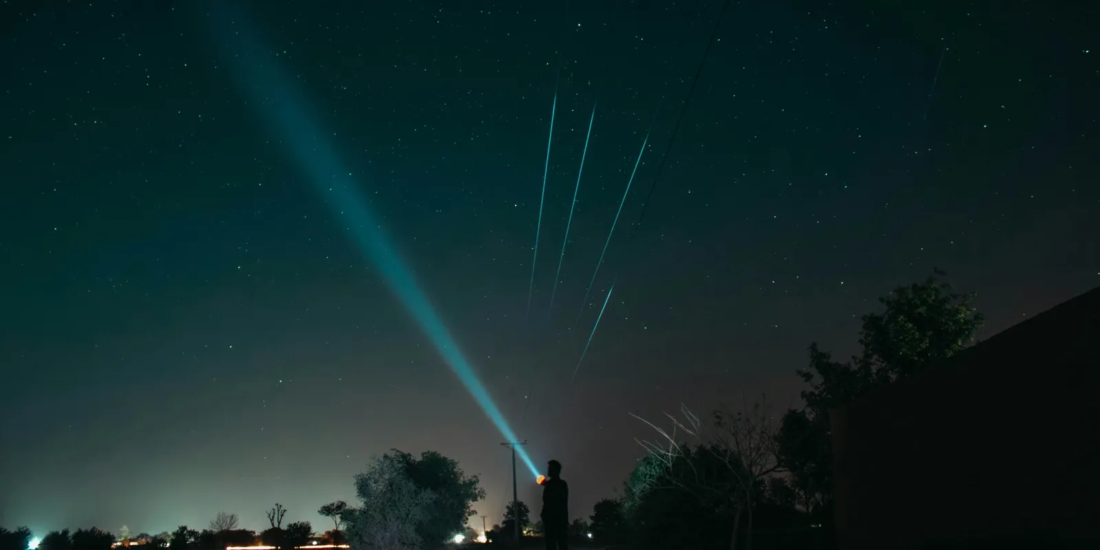 Napsúroló üstökös érkezik: de vajon látható lesz?