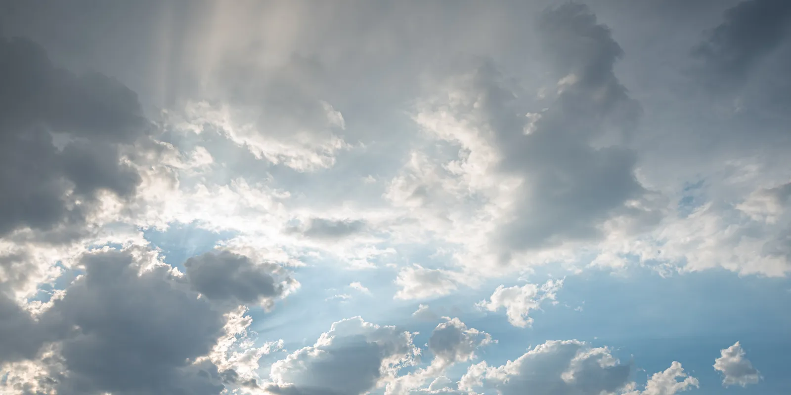 Időjárás: A felhőtől a napot is alig látjuk majd
