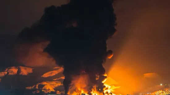 Hajnalban robbanások rázták meg a Közel-Keletet – a kőolaj ára elszabadult