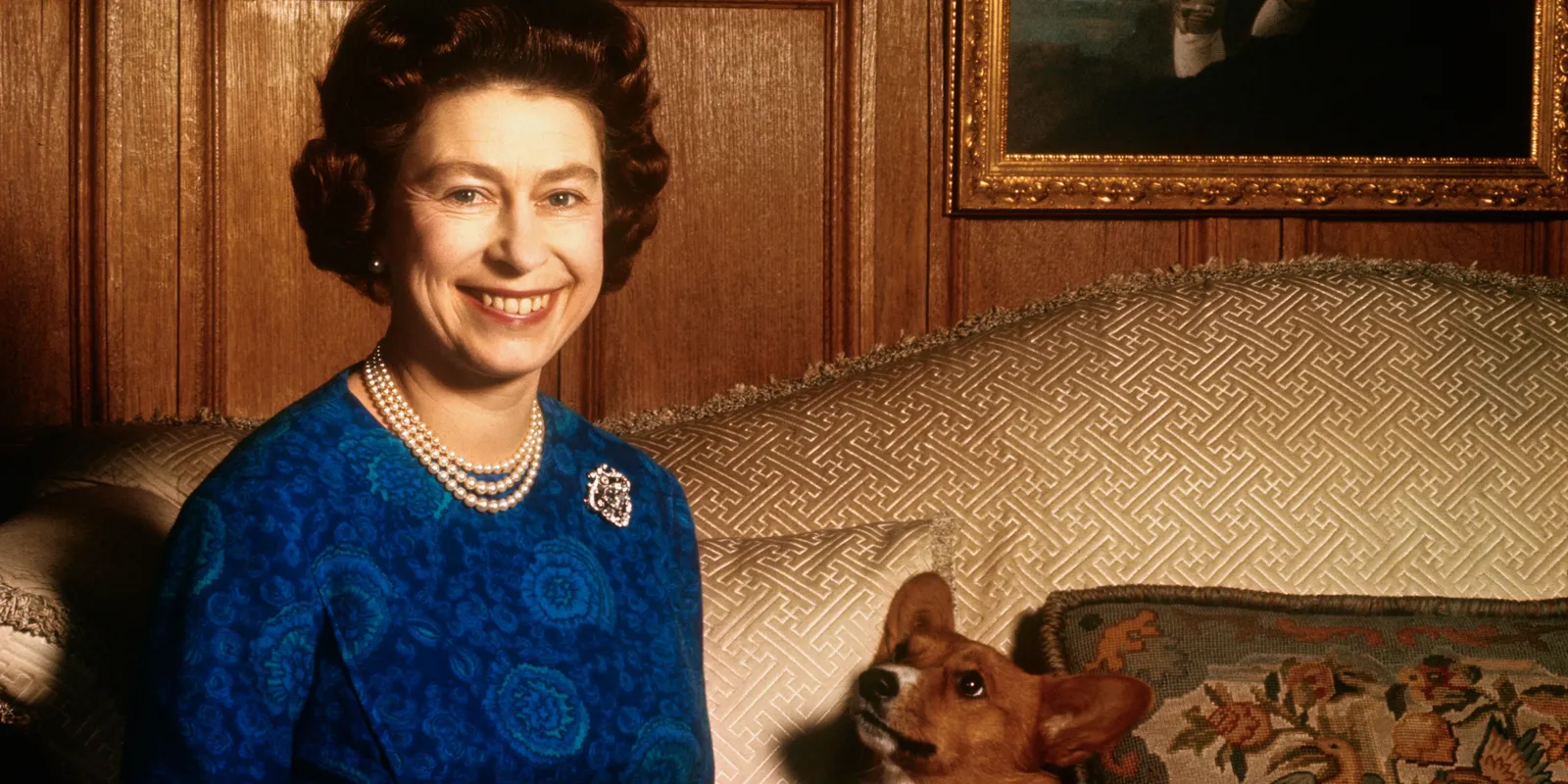 II. Erzsébet királynő corgijairól lesifotó készült