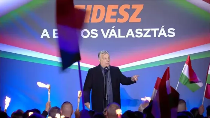 Orbán Viktor: Nem hagyjuk magunkat zsarolni