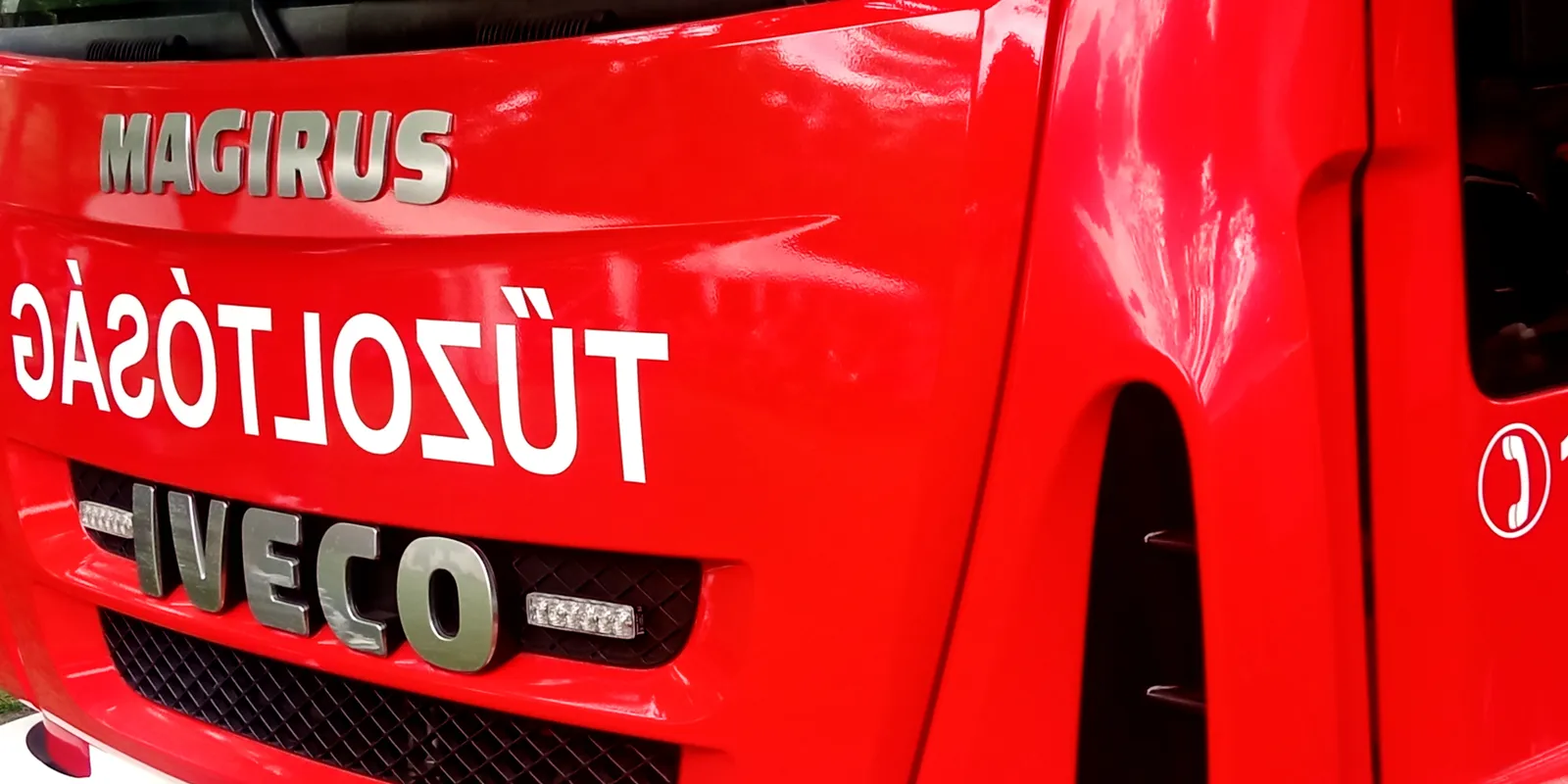 Most jött: tömegkarambol történt az M2-esen, nagy a baj