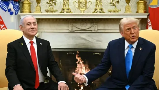 Iráni háború: Trump Netanjahuval konzultál