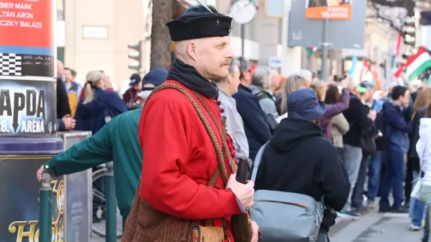 Különleges magyar viseletek a Békemeneten
