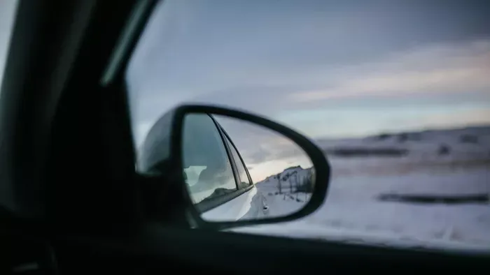 Életmentő tipp: ezt tedd, ha hóban ragadt az autód