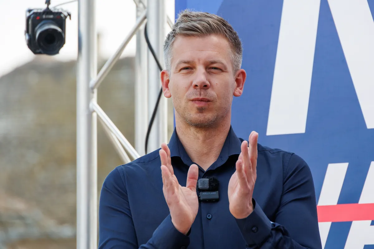 Honnan is van pénze a Tisza Pártnak?