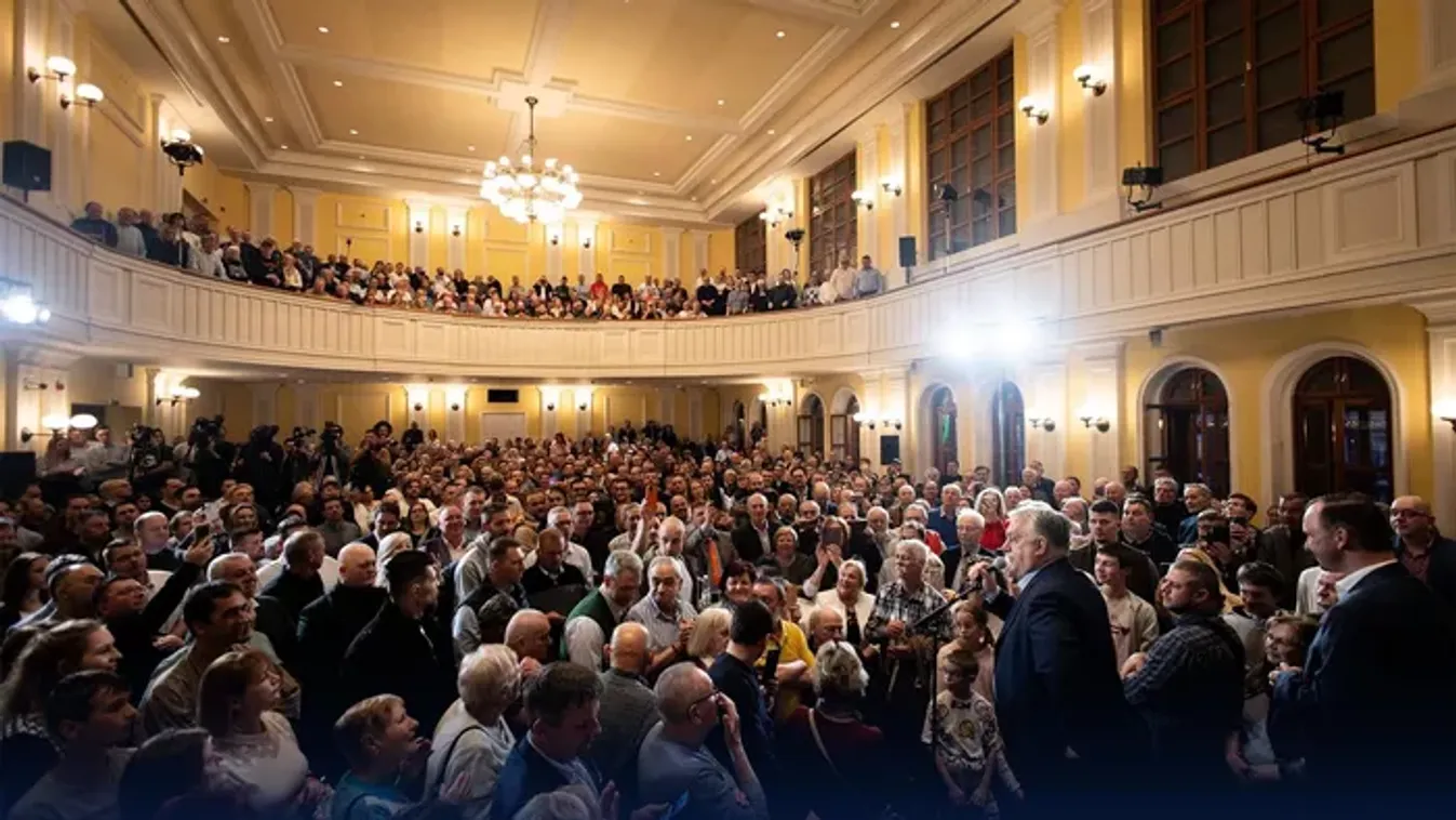 Napi cuki: Ölelést kért a kisfiú Orbán Viktortól - videó