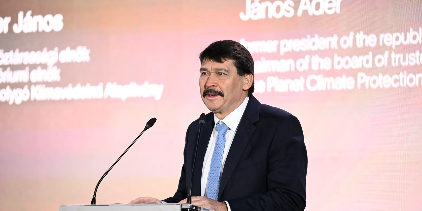 Áder János: a politikusi nyilatkozatok alapján a háború veszélye erősebb, mint két éve