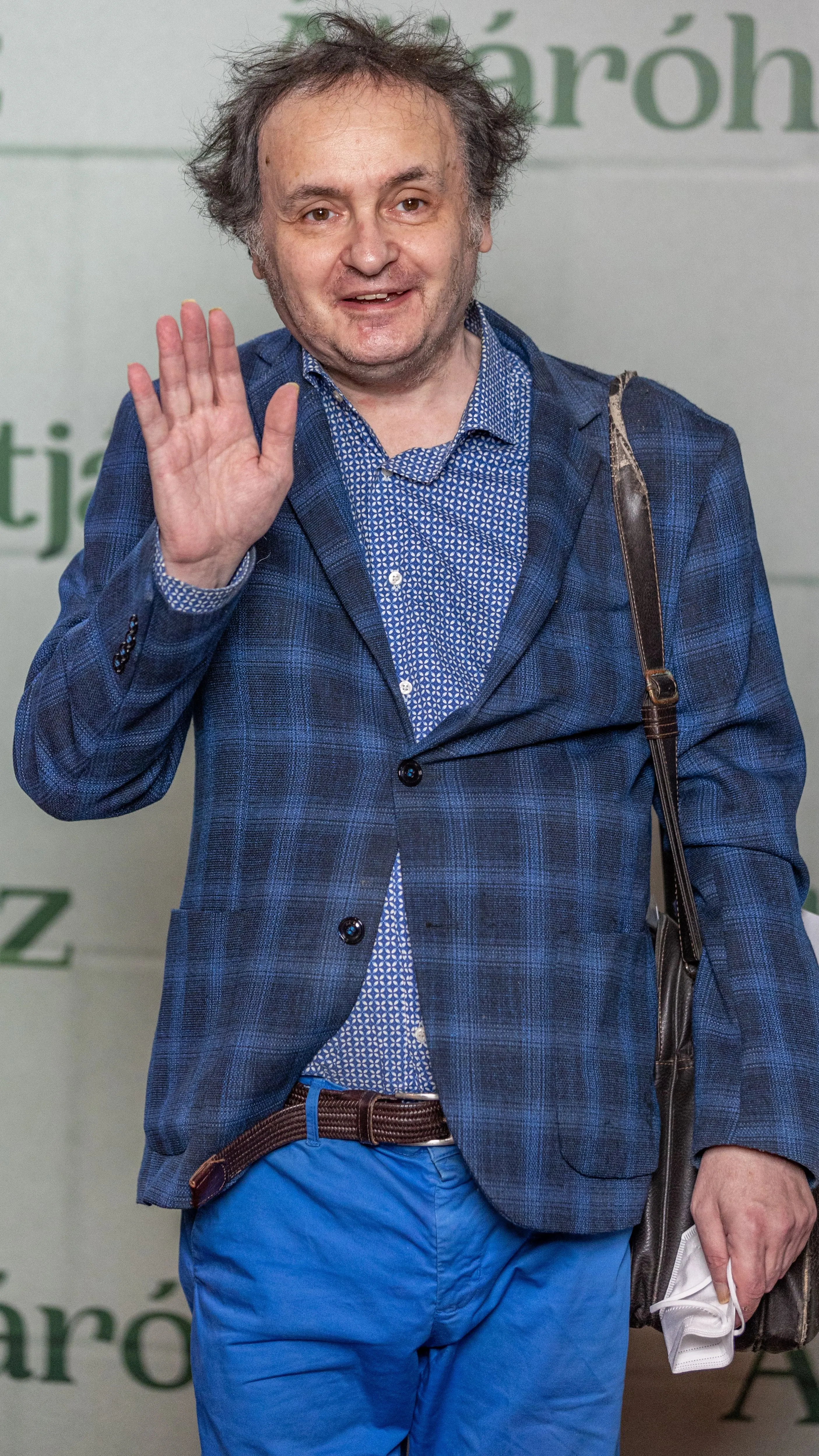 Rendőrök lepték el Galla Miklós otthonát, megszólalt az ápolónője!