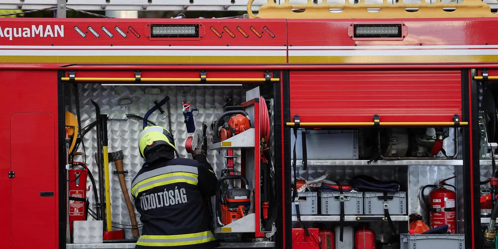 Brutális tömegkarambolról jött hír, roncsok mindenütt