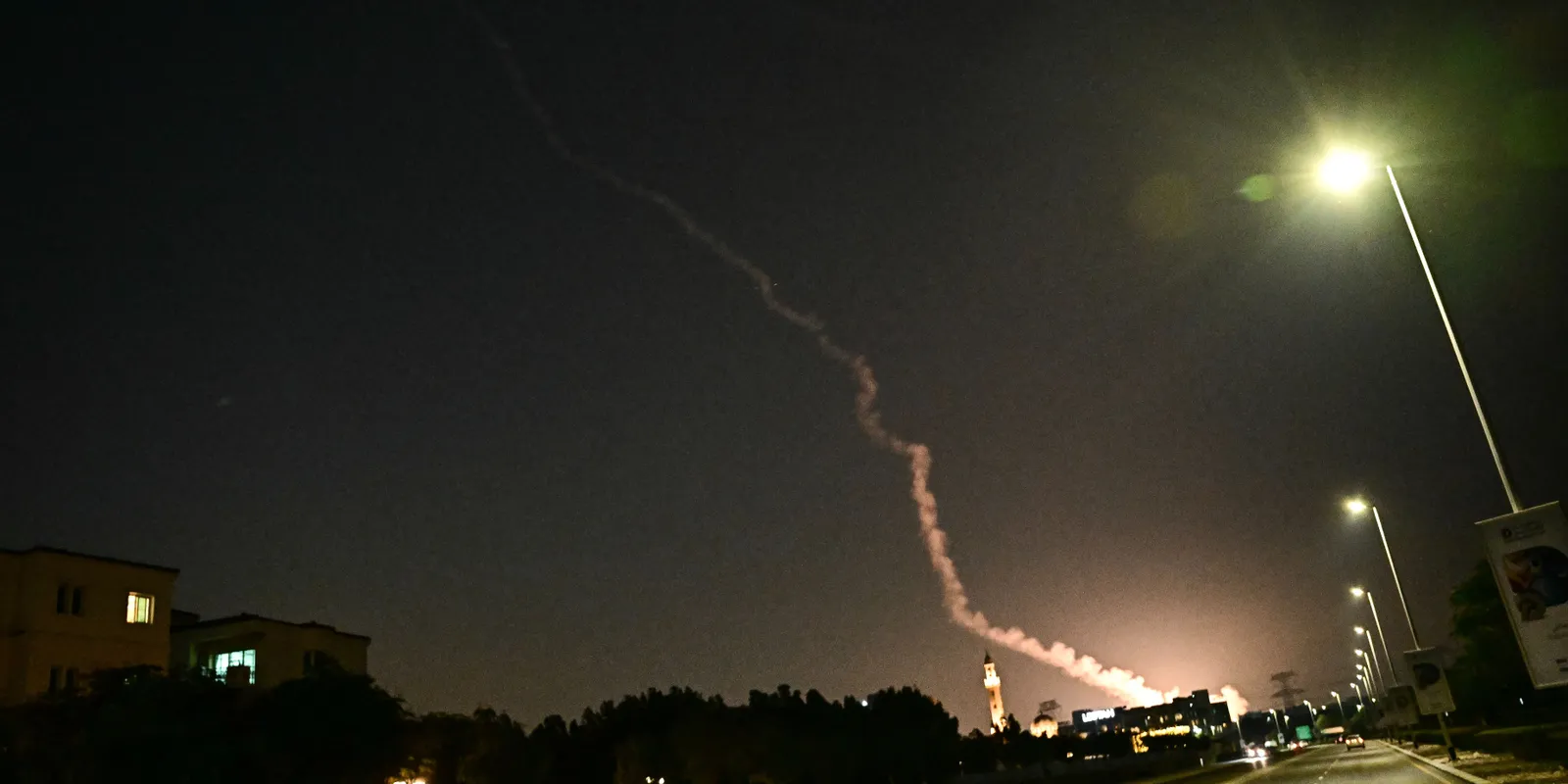 Pánik Cipruson! Kiürítették a repülőteret iráni drónok miatt