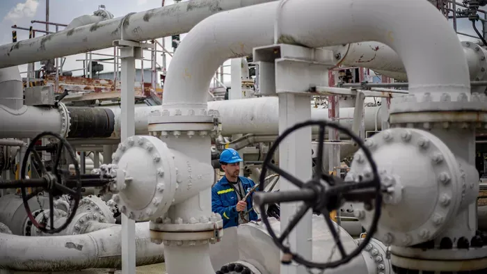 Olajárrobanás: Ideje, hogy Brüsszel elengedje a szankciókat!