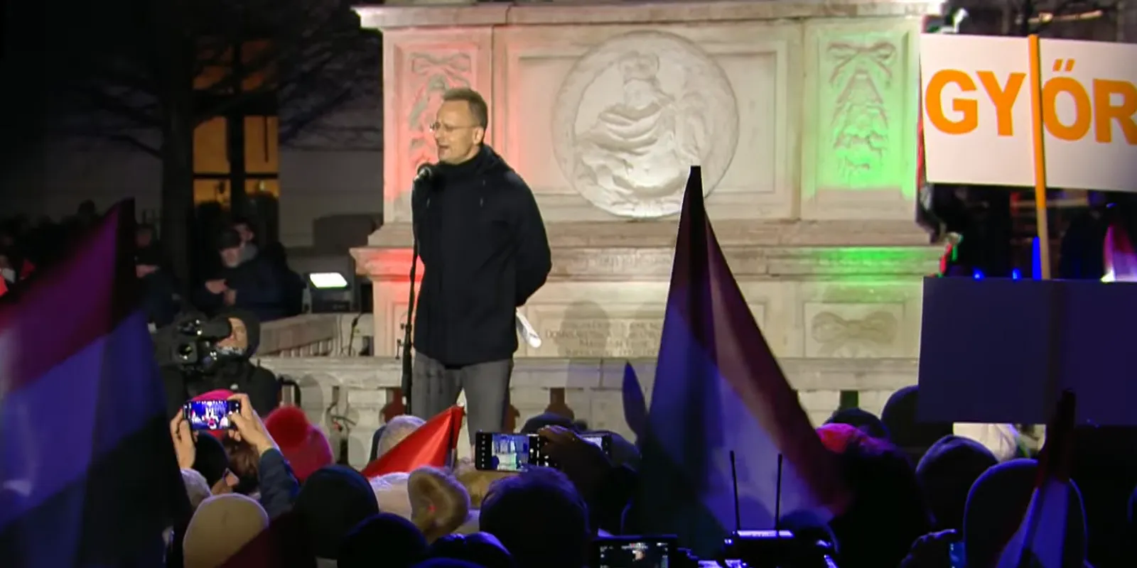 Szijjártó Péter is beszélt a győri Széchenyi téren