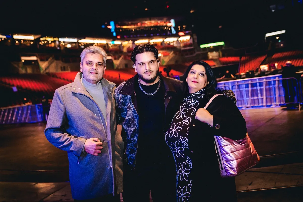 Hot feltöltés
Bari Laci: "A magánéletem most háttérbe szorult"