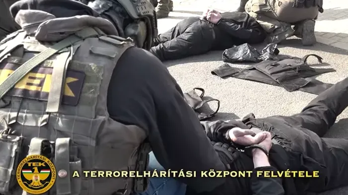 A "Kutya" és "Ali baba" ámokfutása: így működik az ukrán háborús maffia