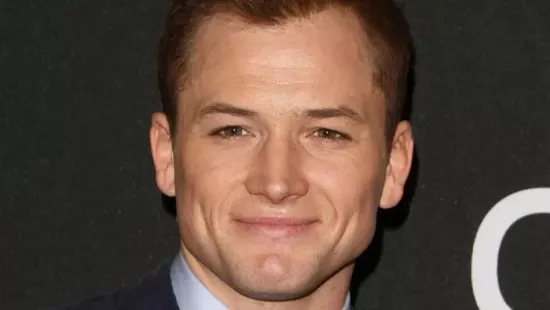 Lebukott: Ezzel a szemtelenül gyönyörű szépséggel kapták lencsevégre a hollywoodi sztárt