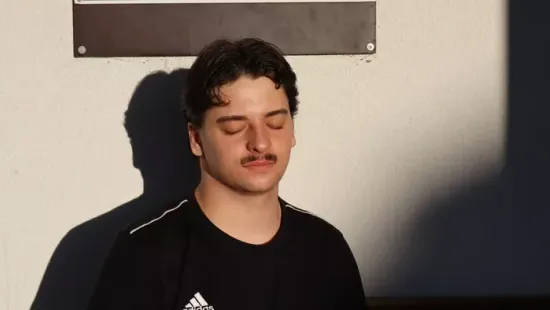 Megkínozták a pszichiátrián, mégis hős lett belőle: bátorságáért tüntették ki Pandót