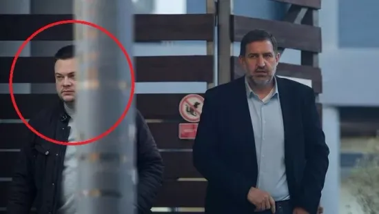 EXKLUZÍV FOTÓK: az ukrán kémként azonosított informatikus napi rendszerességel járt be a Tisza Párt irodájába!