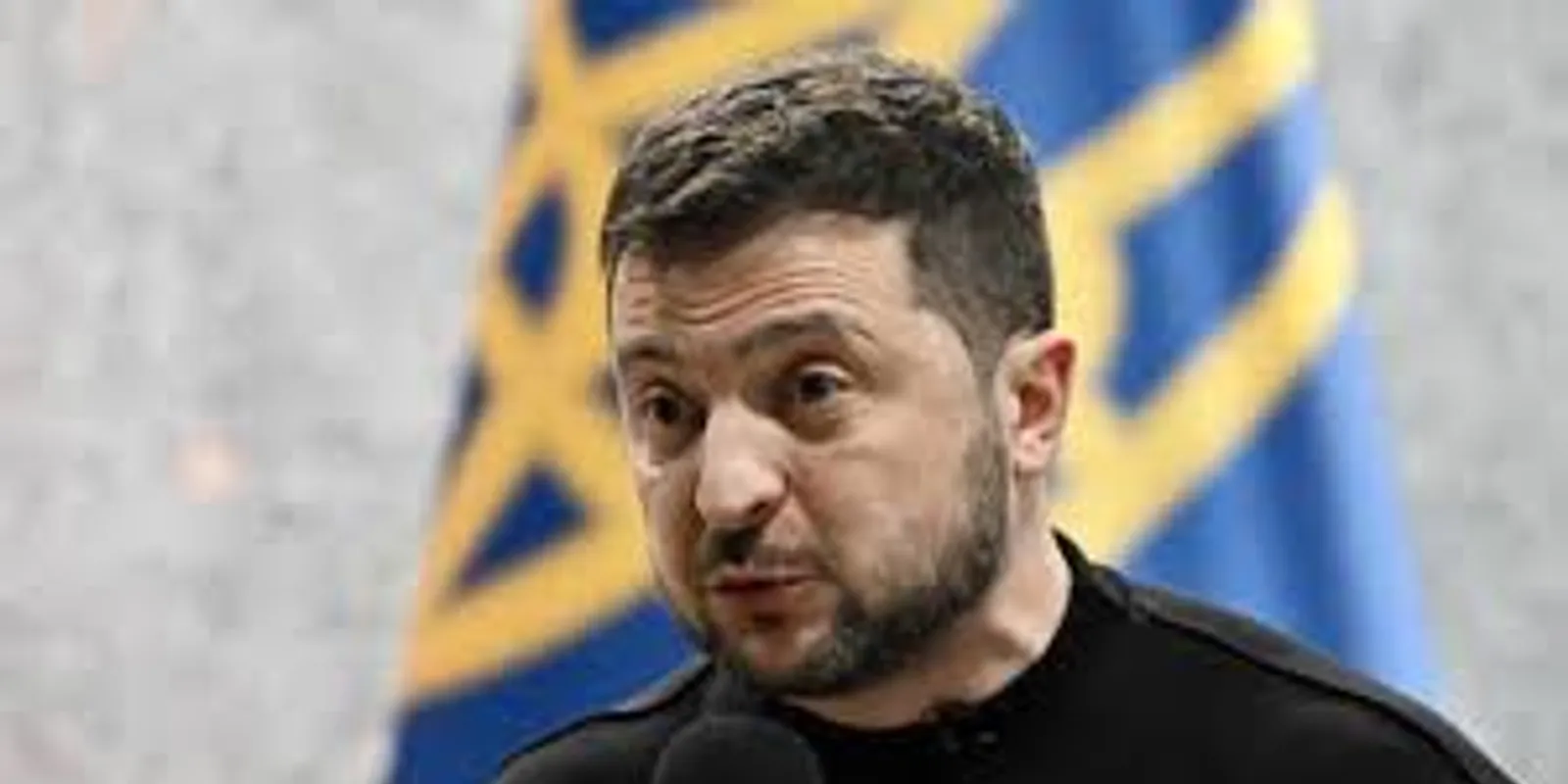 Zelenszkij úgy viselkedik, mint egy útonálló