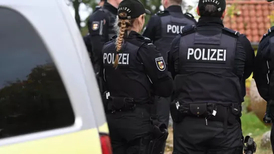 Megerőszakolt egy 42 éves nőt egy migráns Németországban, a nő halottnak tettette magát, ez volt a szerencséje