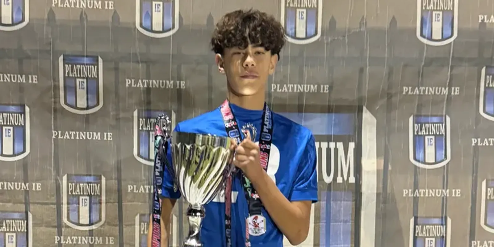 Edzés közben összeesett, majd elhunyt a fiatal focista