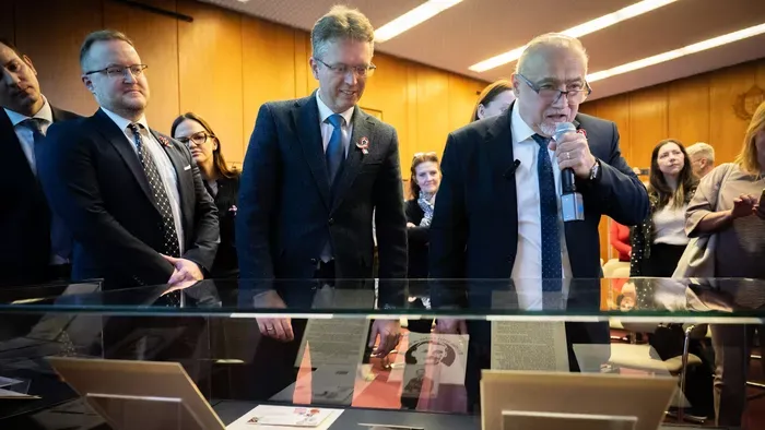 Hazatért a nemzet írója