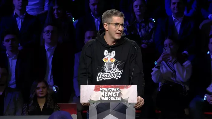 Kocsis Máté: Hallod-e, te, Magyar Péter!