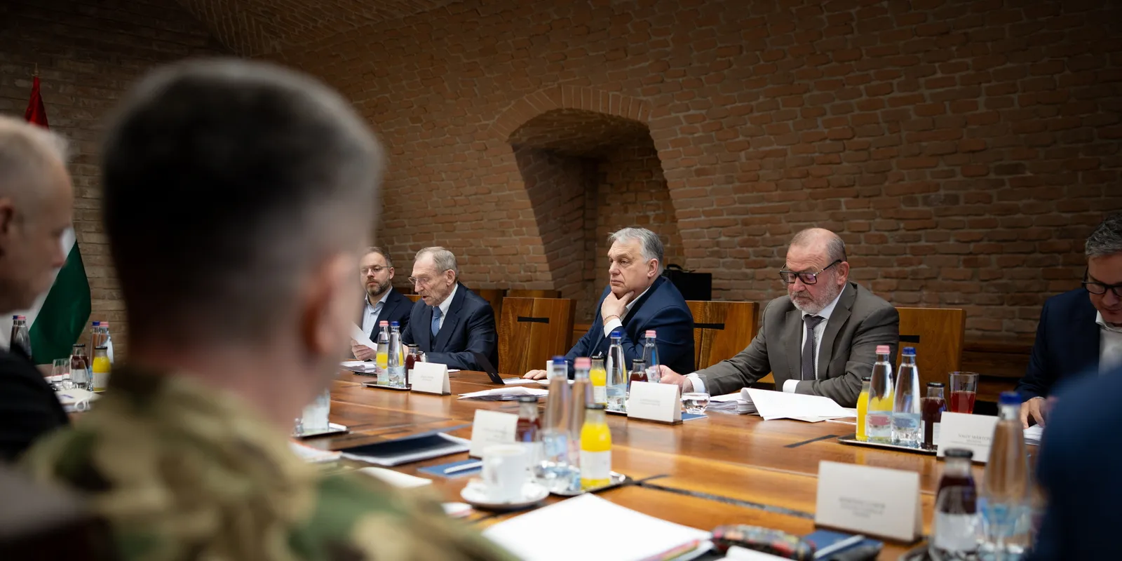 Fontos döntést hozott a Védelmi Tanács !