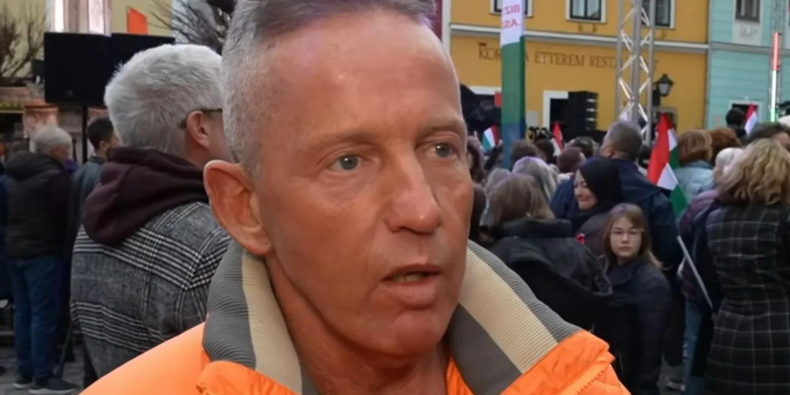 Nem hiszed el kik tűntek fel Orbán Viktor országjárásán!