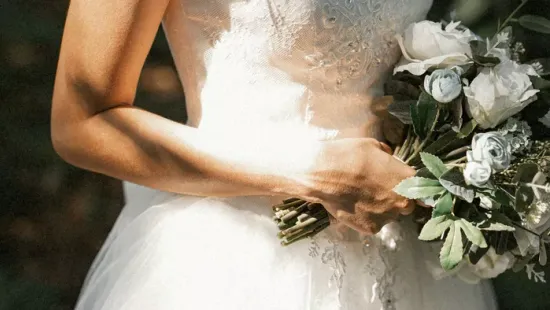 Különleges születésnap - saját magát vette el feleségül egy 40 éves nő