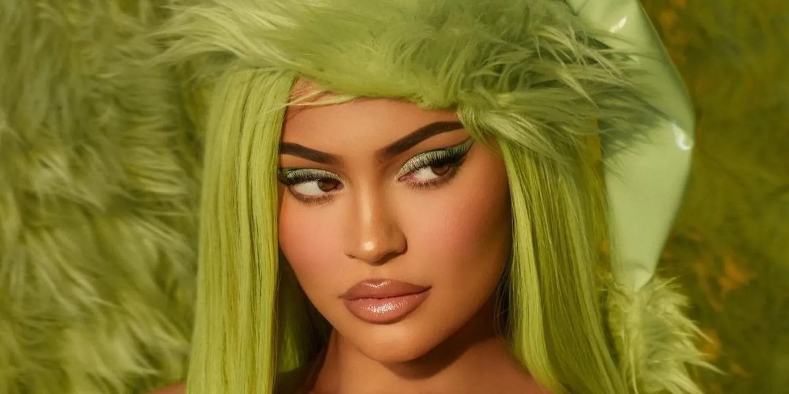 Merész fotózáson vett részt Kylie Jenner