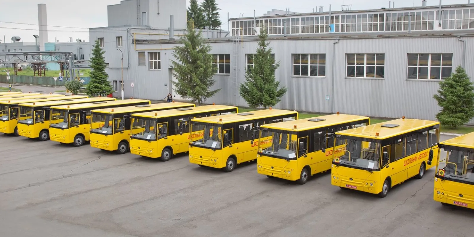 Ukrán cég buszoztatja a tiszásokat a március 15-i rendezvényükre