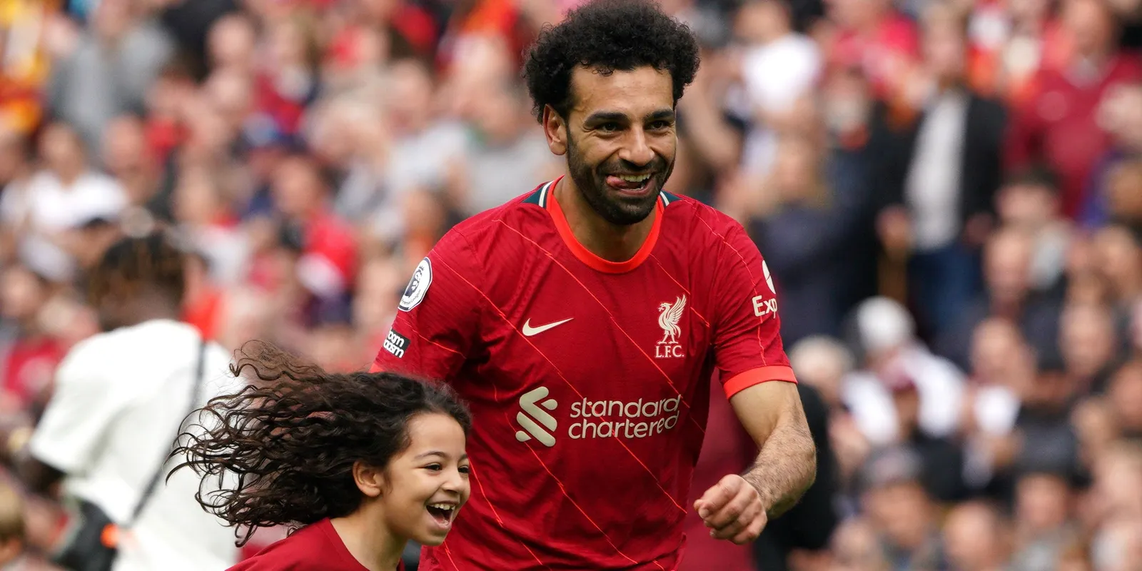 Mindenki odáig van Mohamed Szalah lányáért - videó