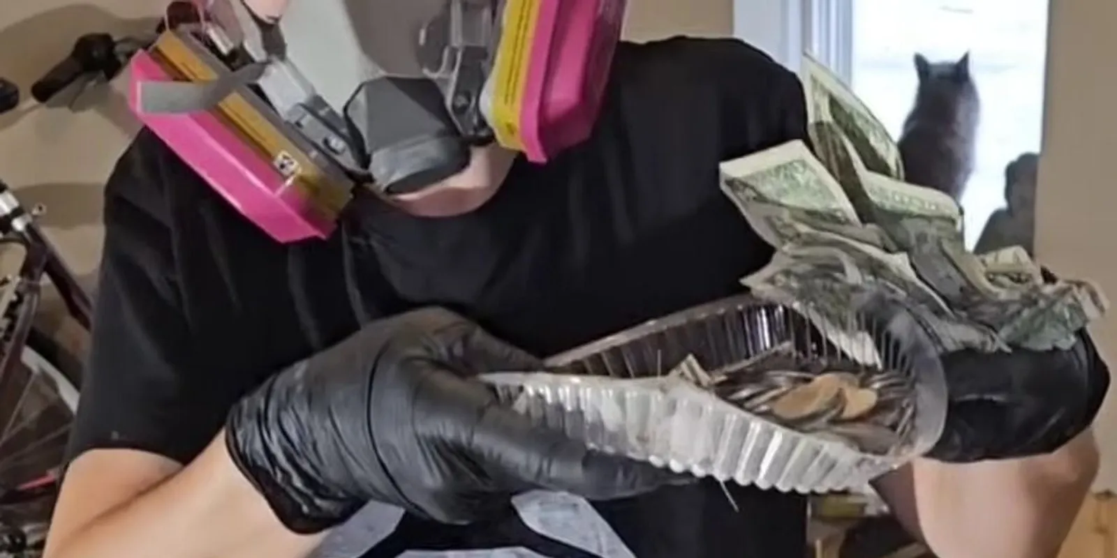 Pénz és szemét–kolumbiai nőt mentett meg az extrém takarító