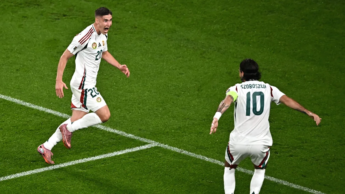 Sallai Roland (balra) ellopta a show-t Szoboszlai Dominik elől Telkiben