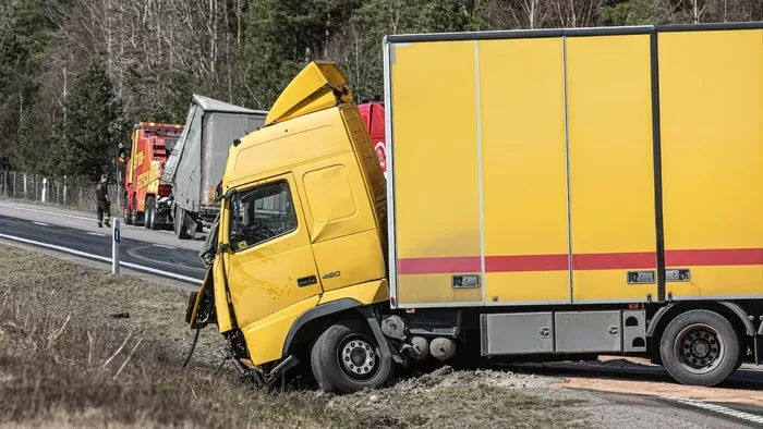 Saját teherautója gázolta halálra a sofőrt