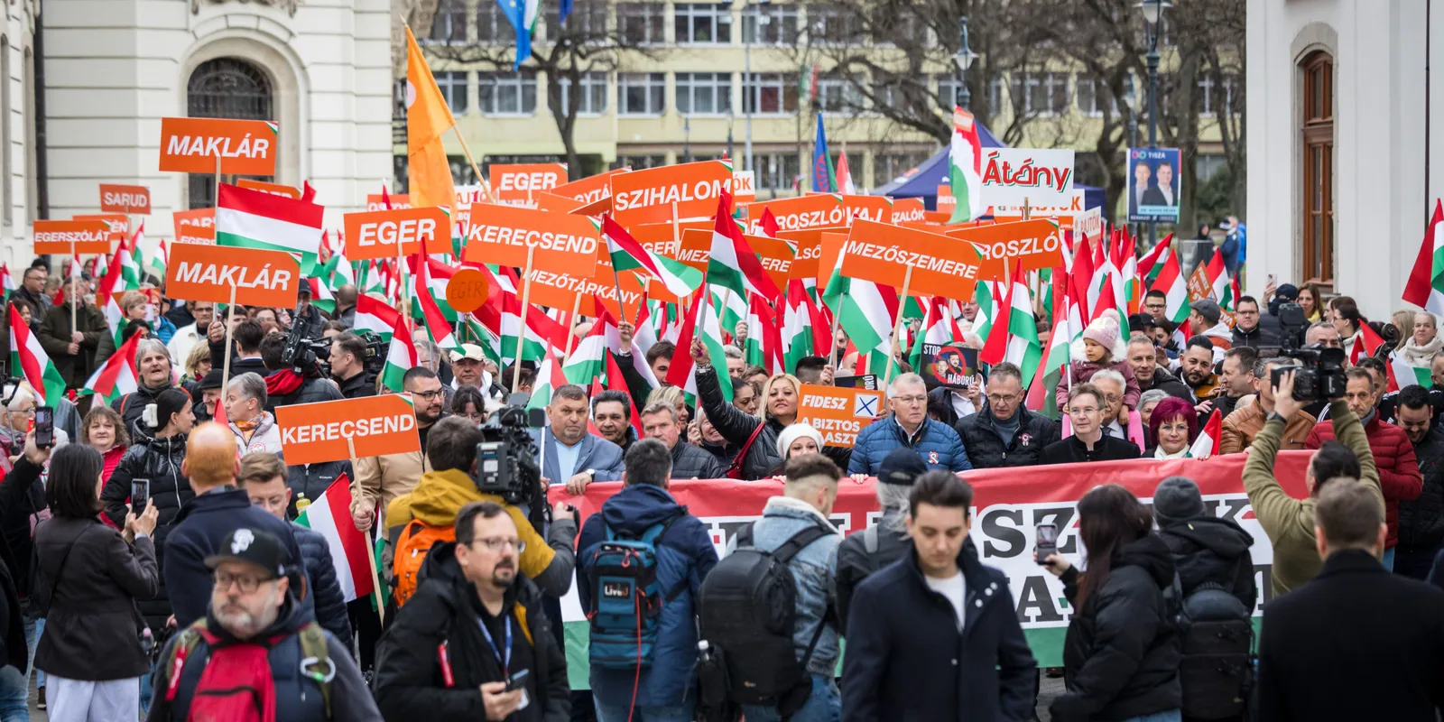 Egri Békemenet: hamarosan megszólal Orbán Viktor